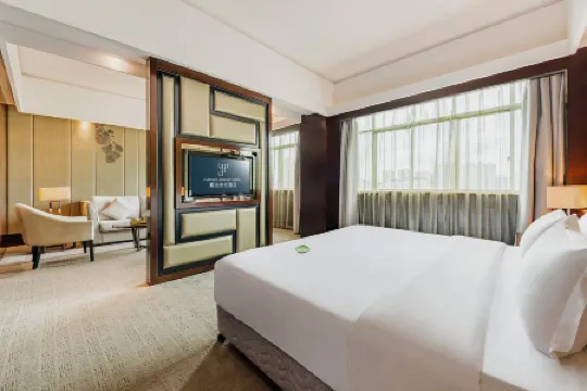 Zhuhai Jiayuan Century Hotel (Gongbei Huanyucheng Branch)