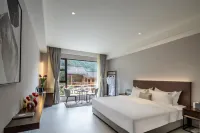 Grandlife Hot Spring Hotel - Rooftop Pools
