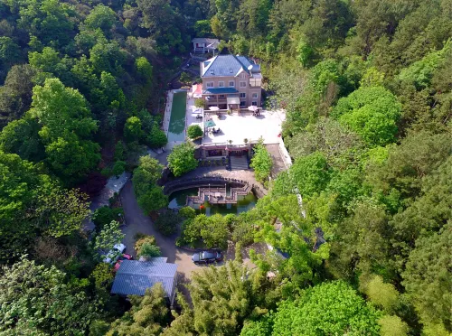 Rui Feng Mountain Hostel