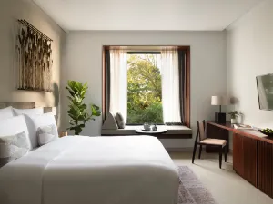 Treeline Urban Resort
