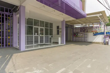 紅門Plus飯店-近斯塔遜貝卡斯