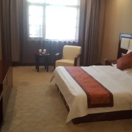 Qing Jinbaihe Business Hotel