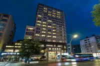 New Joy Hotel (Internatial Trade Spring Department Store Shopping) Hotels in Huichuan District