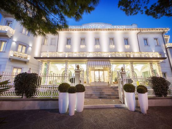 10 Best Hotels near Bagno Adriatico 62, Cesenatico 2022 | Trip.com
