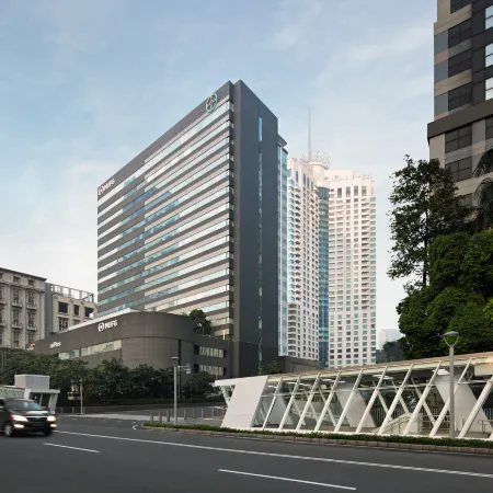 AYANA Midplaza Jakarta Отели рядом с достопримечательностью «Британский Совет»
