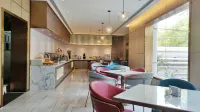 Jinjiang Inn (Lianyungang Donghai Pedestrian Street High-speed Railway Station Hotel)