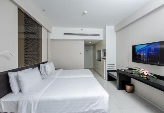 만다린 호텔 매니지드 바이 센터 포인트