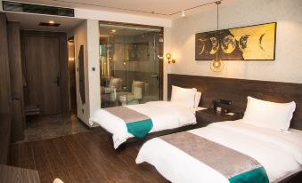 Tiffany Zhenxuan Hotel (Songshan hospital branch of Chifeng high speed railway station)