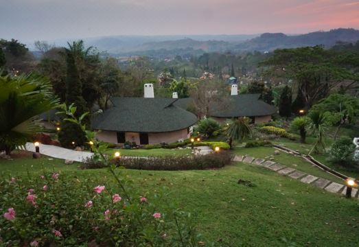 임페리얼 푸캐우 힐 리조트 수영장