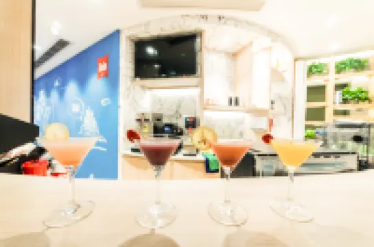 Ibis ฉงชิง เจียฟ่างเป่ย เพเดสเตรียน สตรีท โฮเต็ล