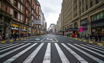 Vienna Hotel (Shanghai Nanjing Road Pedestrian Street)