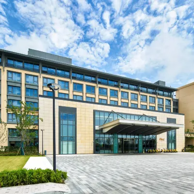 Shanghai Sanjiagang Greenland Q-Box Hotel Hotel dekat Pelabuhan Feri Chenhang