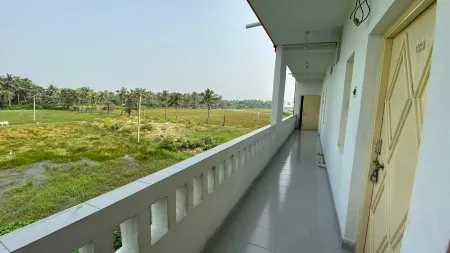 Sweet Inn Resort Отели рядом с достопримечательностью «Wat Rung»