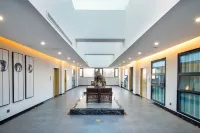 Huamei Elegant Hotel (Huashan Scenic Area Tourist Center) Hotels in Huayin