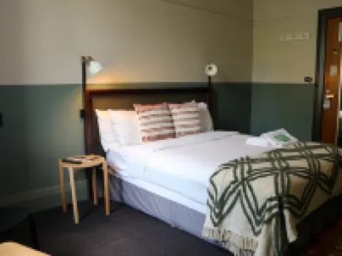 Darlo Bar Darlinghurst Hotels in Sydney