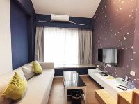 禅语国际公寓(广州琶洲会展中心店) - 蓝调复式大床套房-可投屏