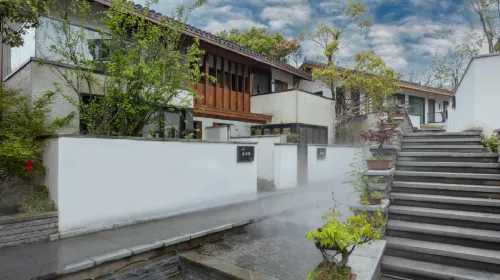 Lushan Three-step waterfall Guesthouse