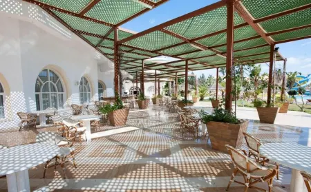 Soviva Resort - Families Only Отели в г. Акауда