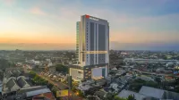 Swiss-Belhotel Solo Hotel dekat Masjid Raya Sheikh Zayed Solo Surakarta