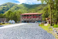 Kangding Zangyun Linka Homestay (Xinduqiao Branch) Hotels near Muya White Tower