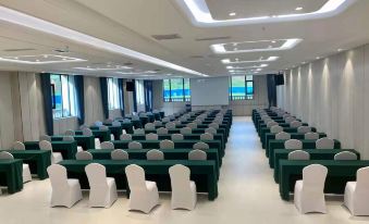 Madison Hotel Liaoyuan