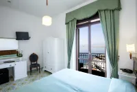 La Panoramica Hotel Hôtels à : Castellammare di Stabia