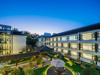 Floral Hotel ·Xunxi Garden Hotel(Nanxun Ancient Town Branch)