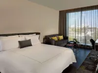 بارك بلازا لندن ووتر لوو Hotels near مغامرات شريك