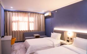 Hami Dingsheng Hotel (Petroleum Base)