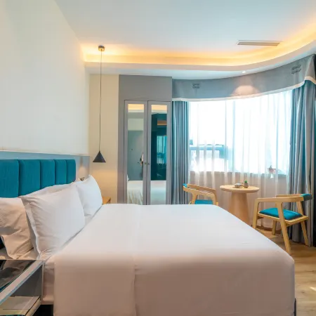 Huayi Hotel
