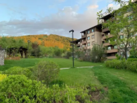 Xueren Nuandeng Apartment