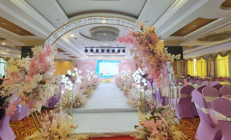 Vienna International Hotel (Guangxi Guigang Sports Center Wanda) - Housity
