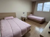 Nice Hotel jeju Hotel berhampiran Pantai Iho