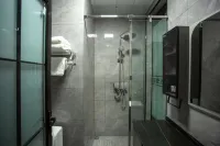 진 하얏트 호텔, 루셴 카운티