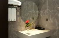 Anji Banxia Homestay (Anji Yunshang Grassland Resort Store) - balcón