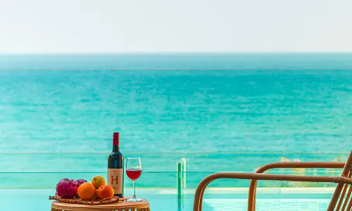 Weizhou Island Versailles Sea View Resort wine