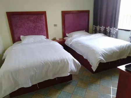 Nayi Longchang Hotel Отели рядом с достопримечательностью «Jiutian Cave Zongxi River Scenic Tourist Area»