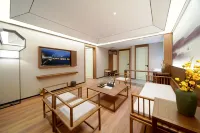 Stranger Light House Hotel (Yantai Laizhou Culture West Street Branch)