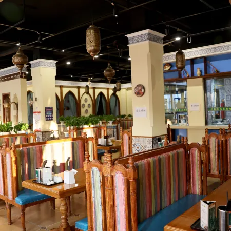 Hulega Hotel (Yining Kazanqi Street Branch)