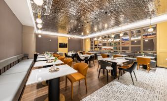 Altay Atour Hotel