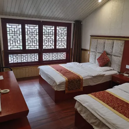 Qingcheng Houshan Junhua Chinese Inn