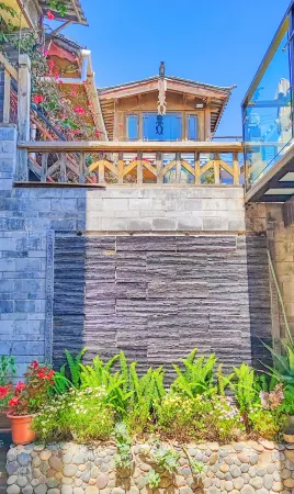 Mancaoju Inn (Lijiang Ancient City Dashuiche)