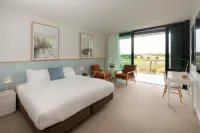 The Sands Torquay Resort فنادق في 