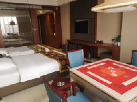 Hewitt Grand Hotel
