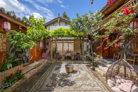 Lijiang Aduke Inn (Lijiang Ancient City Mufu Branch)