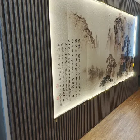 Pinghu Lake Zhou Hotel