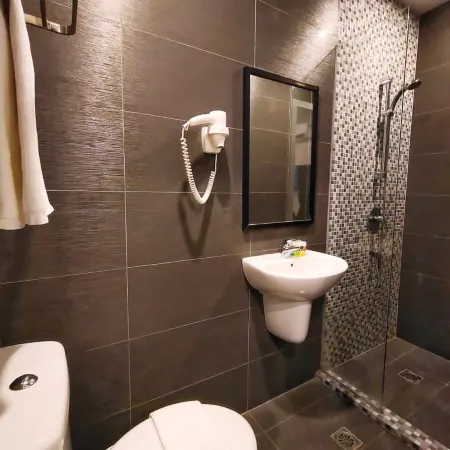 Capital Express Отели рядом с достопримечательностью «Торговый центр Oceanus Waterfront Mall»