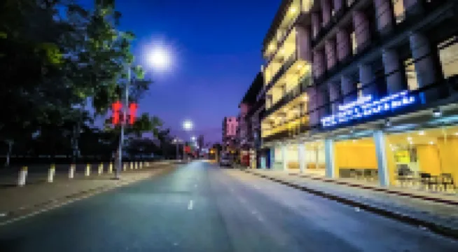 リバビエンチャンホテル メコン川 公園周辺のホテル