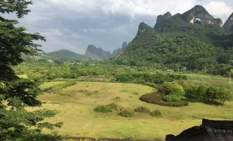 Yang Shuo Moon Hill Hotel