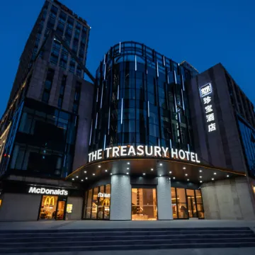 Shanghai Bund Riverside Treasury Hotel